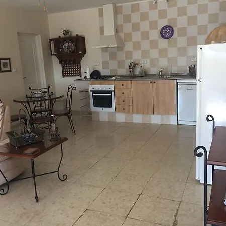 La Tranquilla Pool דירה אסטפונה